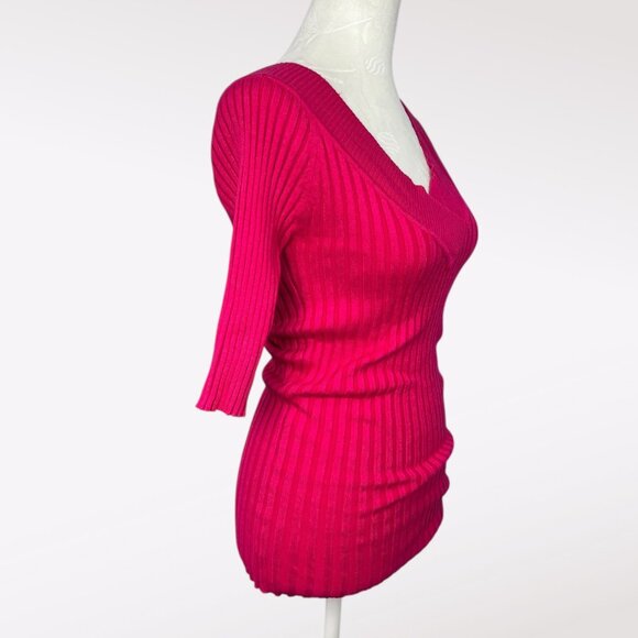 Hot Pink Ribbed V-Neck Sweater Y2K Fit City Streets Size Medium - Picture 6 of 8